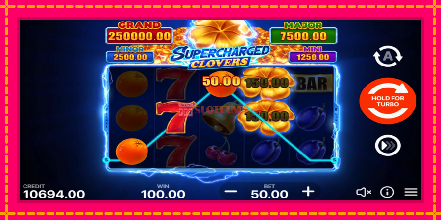 Supercharged Clovers: Hold and Win - automato com gráficos brilhantes, foto 4